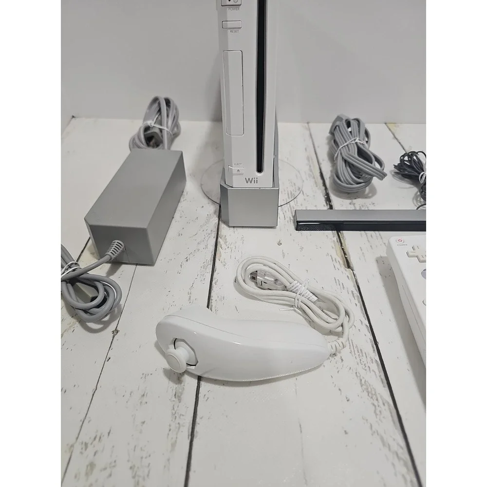 Nintendo Wii Console - White With 1 Controller